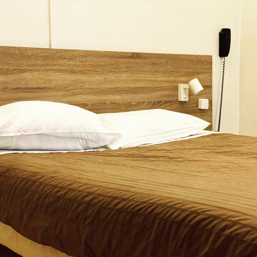Hotel Le Midi Clermont-Cournon Dış mekan fotoğraf